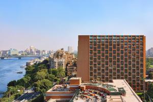 开罗开罗万豪酒店及奥马尔海亚姆赌场的享有水景的高楼