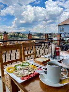 基加利Rwandeka的餐桌,饭盘,咖啡