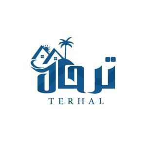 塞拉莱Terhal salalah 1的房屋和棕榈树的标志