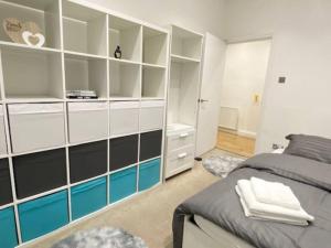 2 Bedroom Flat in Whitechapel!客房内的一张或多张床位