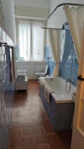 Treehouse Milano的一间浴室
