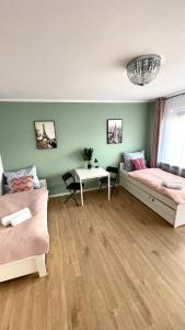 Beautiful rooms in Szczecin - parking Gratis客房内的一张或多张床位