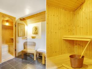 斯塔德约尔酒店的桑拿浴室和一间房间两张照片