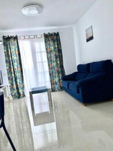 Beautiful 1bd apartment in Los Cristianos的休息区