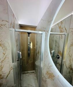 Hotel Villa Marosa的一间浴室