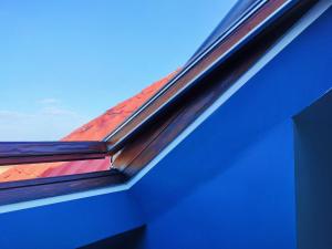安科纳Mansarda DaSy的红色屋顶的建筑物屋顶