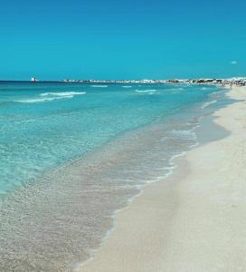 韦列Dimora San Biagio的海水和蓝色的海滩