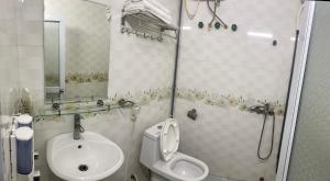 Thiên Hương Hotel的一间浴室