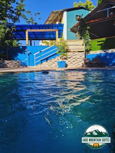Jade Mountain Suites, Jarabacoa内部或周边的泳池