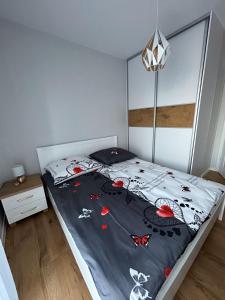 APARTAMENT Berlińska 43客房内的一张或多张床位