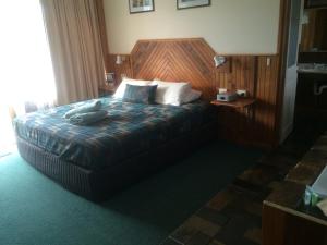 圣雷莫皮里肯汽车旅馆客房内的一张或多张床位