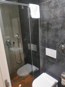 BG Exclusive Apartment的一间浴室