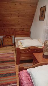 Vikendica Mašan客房内的一张或多张床位