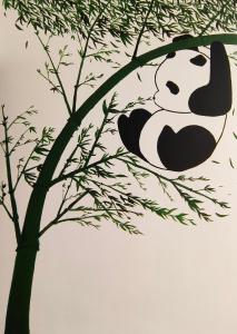 士姑来PandaHomestay28的挂在树枝上的熊猫
