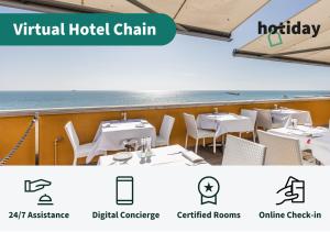 利沃诺HOTIDAY Hotel Livorno的餐厅配有白色的桌椅和虚拟连锁酒店