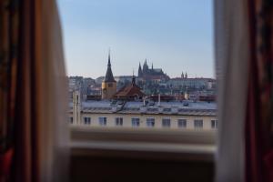 布拉格自由酒店的从窗户可欣赏到城市美景