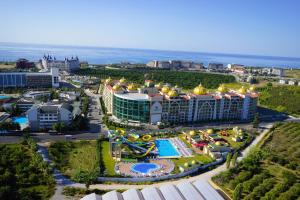 阿拉尼亚Alan Xafira Deluxe Resort & Spa-ULTRA ALL INCLUSIVE的度假村的空中景致
