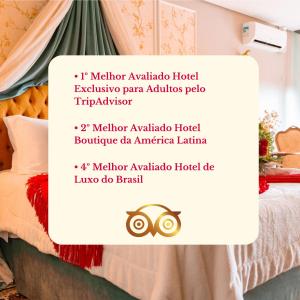 格拉玛多Le Boutique Hotel Gramado - Exclusivo para Casais的卧室的一张海报,配有一张床