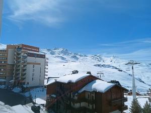 冬天的Val Thorens Studio 2 personnes et balcon Plein Sud