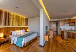 康提The Trees, Kandy的酒店客房带一张床和一个厨房