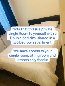 贝里Portable Single room的单人间的短信,带双人床,共用