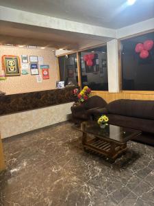 Asha Residency Shimla - Airport Road的休息区