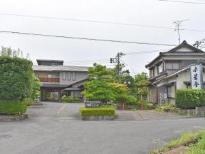 EchizenHotel Akaboshitei - Vacation STAY 57417v的大楼前空的街道