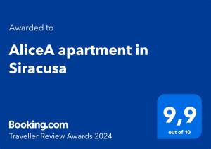 锡拉库扎AliceA apartment in Siracusa的新加坡的蓝色标志,加上字母任命