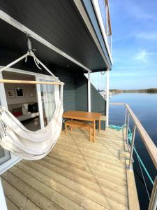 Hausboot Bruntje mit Dachterrasse in Kragenæs auf Lolland/DK平面图