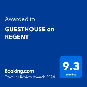 卡伦德拉GUESTHOUSE on REGENT Bed & Breakfast的蓝色标语,标有给度假村宾馆的文字