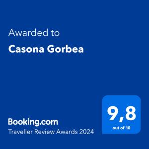 圣地亚哥Casona Gorbea Hotel的蓝屏,标有给赤裸裸胸 ⁇ 的文字