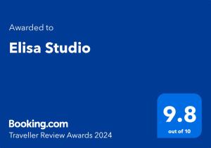 比亚拉Elisa Studio的蓝色的长方形,文字被授予elista工作室