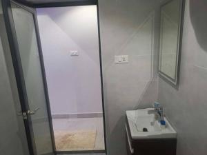 Bakarah Estate Apartments的一间浴室