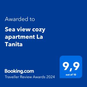 莫哈卡尔Sea view cozy apartment La Tanita的海景舒适公寓 - 带屏风