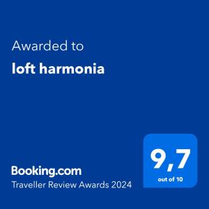 布卢梅瑙loft harmonia的蓝色的屏幕,上面的文本被授予热汉姆伯兰塔
