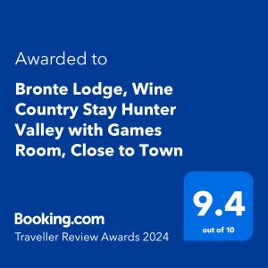 Greta MainBronte Lodge, Wine Country Stay Hunter Valley with Games Room, Close to Town的电话的屏幕,上面写着酒乡的布隆蒂尼旅舍