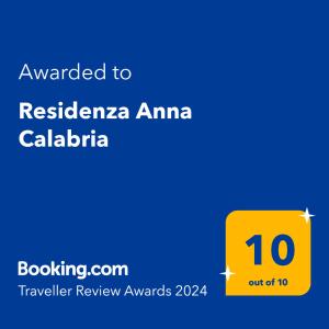 布里亚蒂科Residenza Anna Calabria的黄色方块,文本被授予redeema amanu calidad