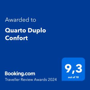 巴鲁埃里Quarto Duplo Confort的手机的屏幕,文字被授予 ⁇ 诺亚杜布拉舒适感