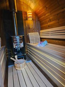 Camper met sauna en zwembad in de rand van de Vlaamse Ardennen平面图