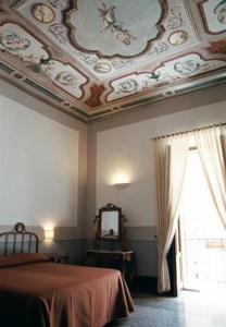德埃齐亚宫酒店客房内的一张或多张床位