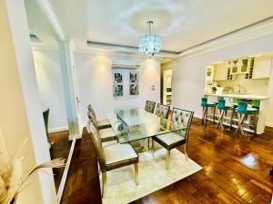 Zamalek Luxury Ultra Home的休息区