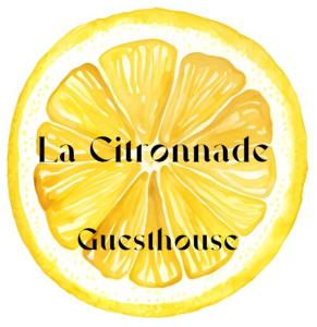 FloreffeLa Citronnade的用单词把橙子切成一半 拉克莱蒙西克