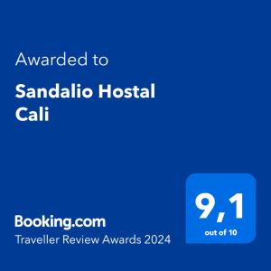 卡利Sandalio Hostal Cali的给萨马洛医院打电话的标语