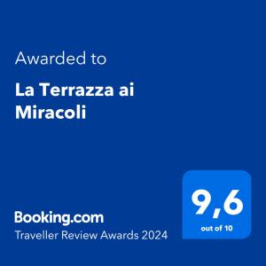 那不勒斯La Terrazza ai Miracoli的手机的屏幕,手机的文本被授予la terraza,