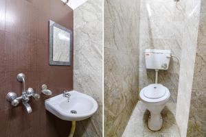 加尔各答FabExpress Krishna的浴室的两张照片,配有卫生间和水槽