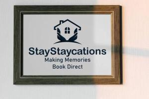 布里斯托Ellan Hay by StayStaycations的墙上的画面