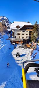 冬天的Sonnleitn AlpinWell Appartment (Ski in&out + Wellness)