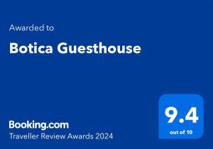 埃斯平霍Botica Guesthouse的一种蓝色的长方形,用波士顿西克的词