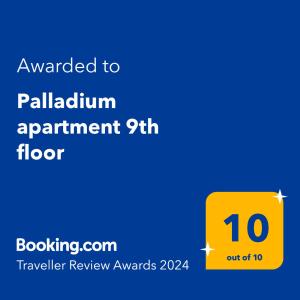 阿拉木图Palladium apartment的黄色标志,上面写着降级到帕拉丁预约楼层