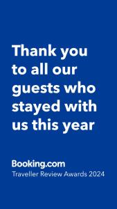 AguacateSunset Coast Loft & Rooftop的感谢所有与我们一起入住的客人,这句话的蓝色背景